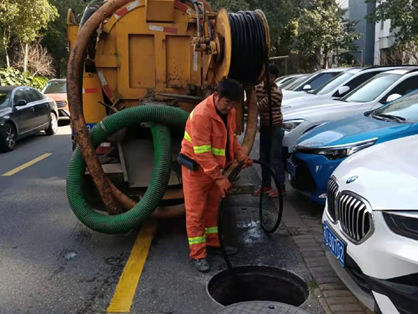 天台排污管道清淤